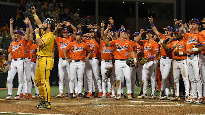 The Savannah Bananas and Clemson Tigers got to go toe to toe during an offseason scrimmage The Savannah Bananas and Clemson Tigers got to go toe to toe during an offseason scrimmage