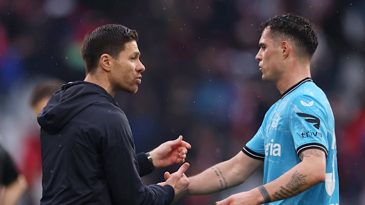 Alonso und Xhaka treffen noch am Samstagabend auf den VfB