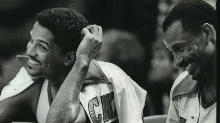 Former Bucks teammates Marques Johnson (left) and Sidney Moncrief were both named finalists for the Naismith Memorial Basketball Hall of Fame on Friday.
1983 Press Photo Milwaukee Bucks Players Marques Johnson And Sidney Moncrief Former Bucks teammates Marques Johnson (left) and Sidney Moncrief were both named finalists for the Naismith Memorial Basketball Hall of Fame on Friday.
1983 Press Photo Milwaukee Bucks Players Marques Johnson And Sidney Moncrief