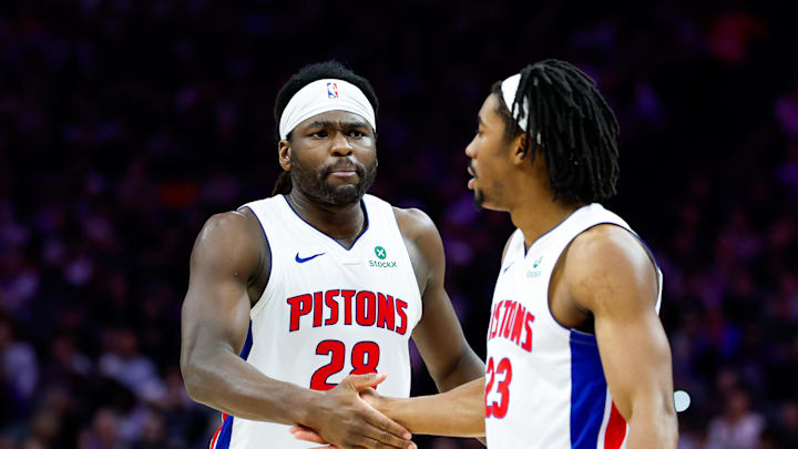Detroit Pistons forward Isaiah Stewart (28) shakes hands with guard Jaden Ivey (23) after a play against the Sacramento Kings during the third quarter at Golden 1 Center on Dec 23, 2025. Detroit Pistons forward Isaiah Stewart (28) shakes hands with guard Jaden Ivey (23) after a play against the Sacramento Kings during the third quarter at Golden 1 Center on Dec 23, 2025.