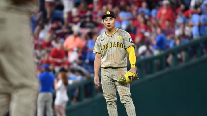 Jun 17, 2024; Philadelphia, Pennsylvania, USA; San Diego Padres shortstop Ha-Seong Kim (7) against the Philadelphia Phillies at Citizens Bank Park. Mandatory Credit: Eric Hartline-USA TODAY Sports
