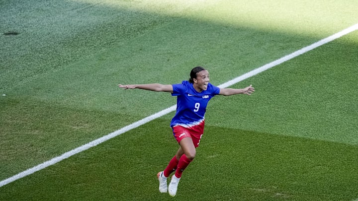 United States forward Mallory Swanson