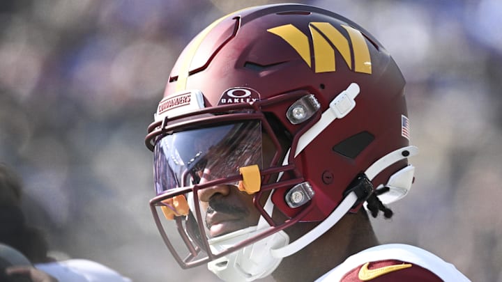 Washington Commanders quarterback Jayden Daniels (5).