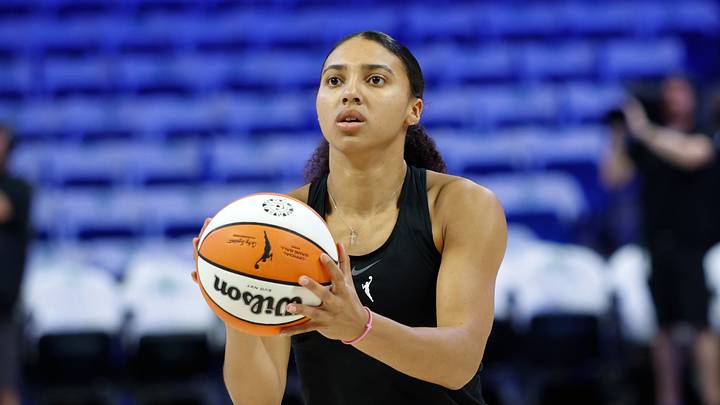 Dallas Wings guard Azzi Fudd