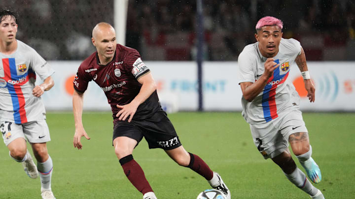 Vissel Kobe v Barcelona - Pre-Season Friendly