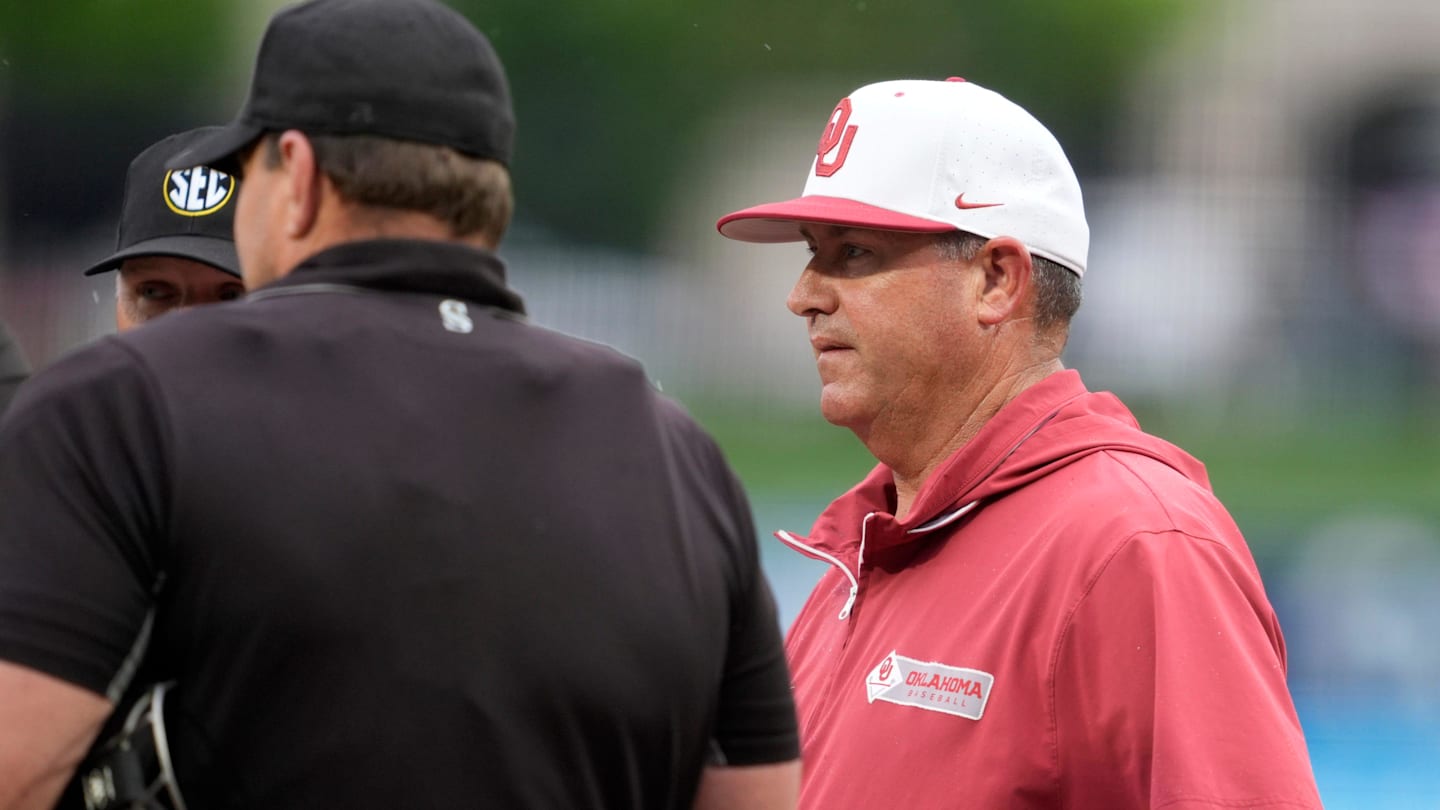 No. 24 Oklahoma Shelled in Lopsided Loss to No. 17 Arkansas