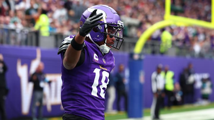 Oct 6, 2024; Tottenham, ENG; Minnesota Vikings Wide Receiver Justin Jefferson (18) in the 2nd Quarter against against New York Jets at Tottenham Hotspur Stadium. Mandatory Credit: Shaun Brooks-Imagn Images