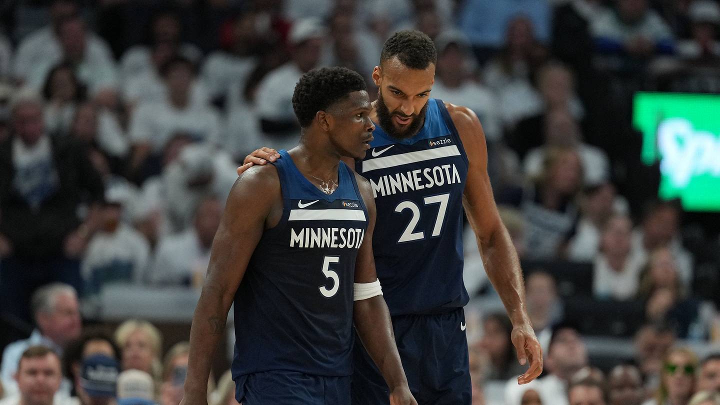 Wolves Stars Edwards and Ball Plan Paris Trip to Build Chemistry with Gobert