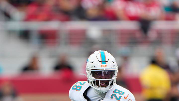 Miami Dolphins running back De'von Achane