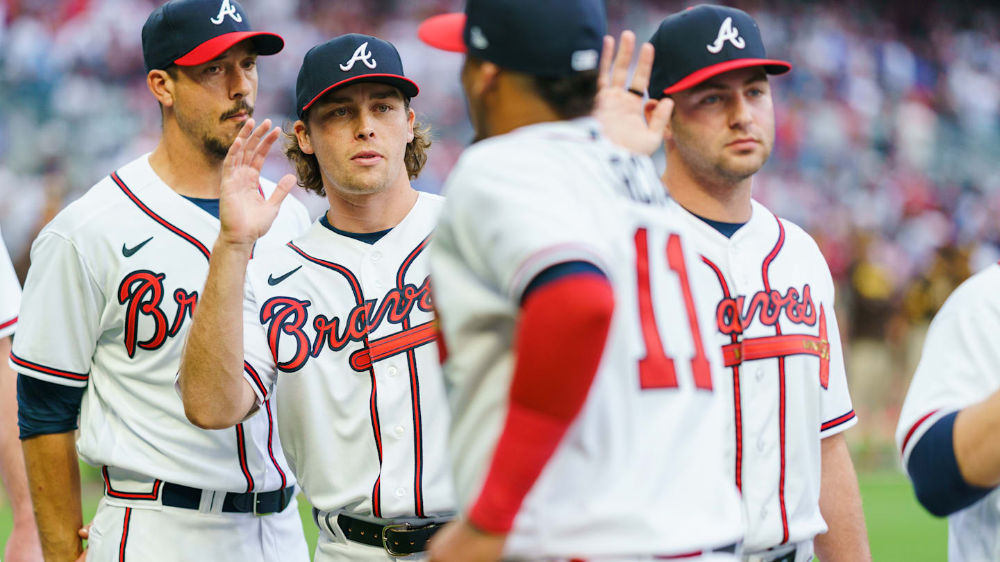 Braves give former prospect tryout in new role