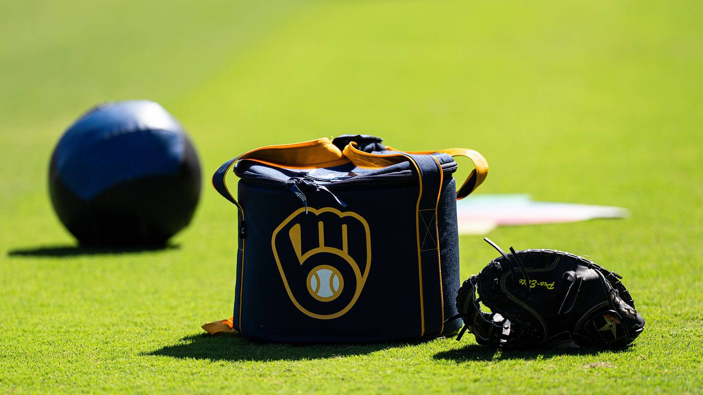Brewers In Danger Of MLB Trade Deadline Colossal Failure