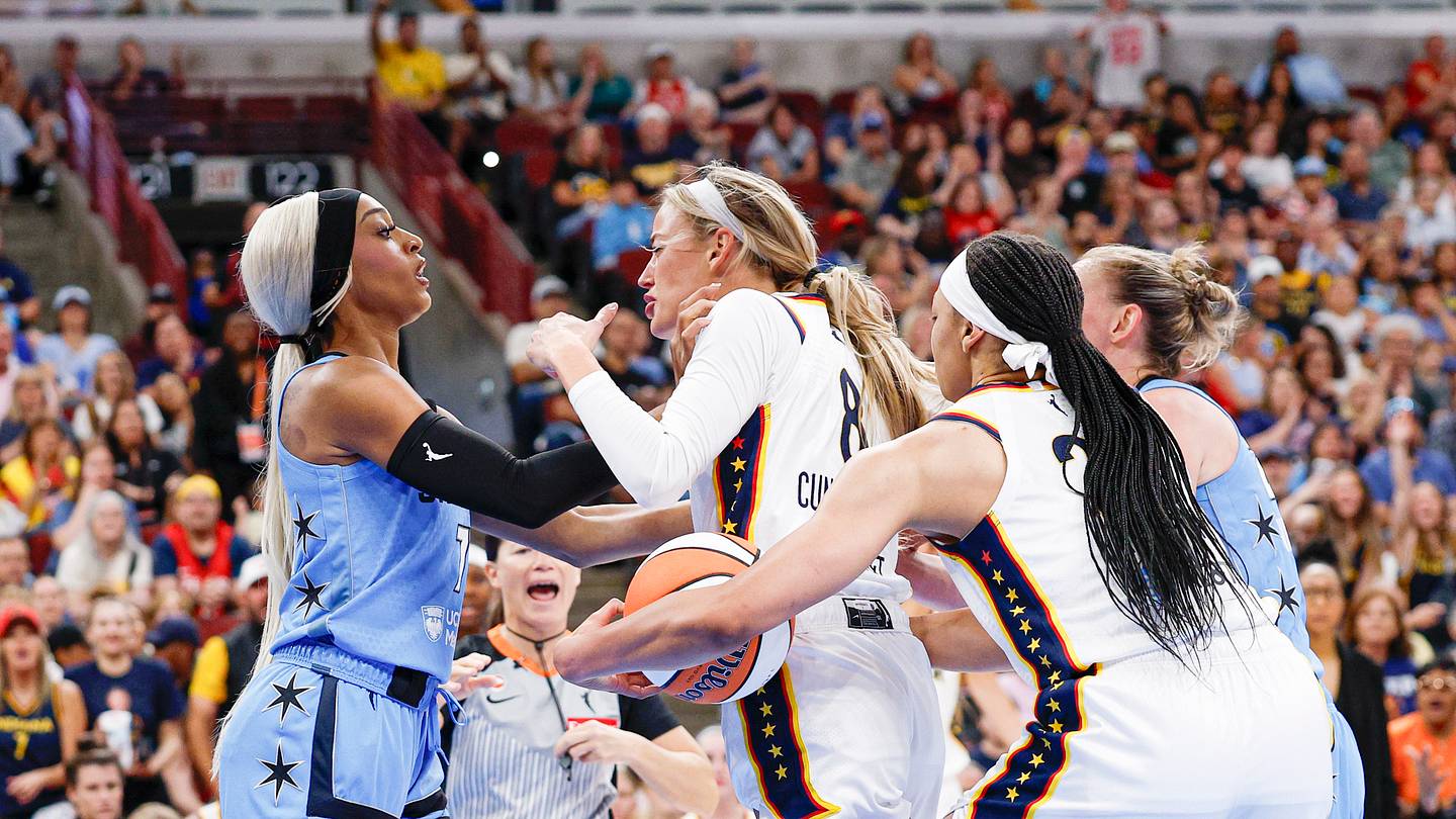 WNBA Pool Report Sheds Light on Response to Carrington Flagrant on Sophie Cunningham