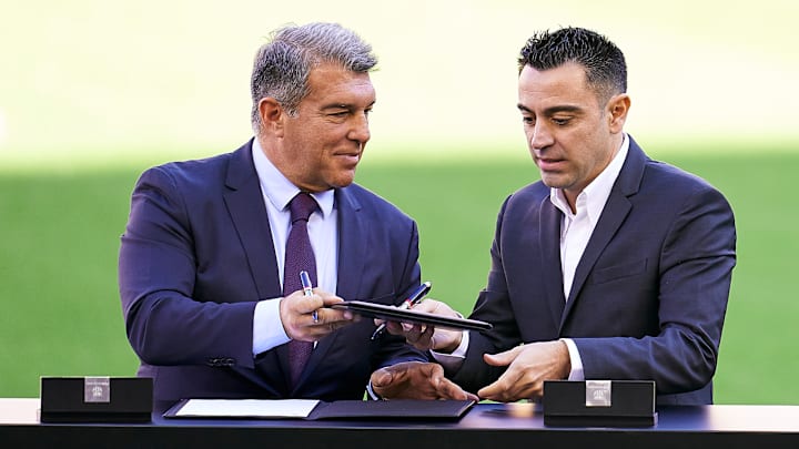 Xavi Hernández aseguró varias veces que tiene un gran vínculo con Joan Laporta, quien confía en su trabajo 