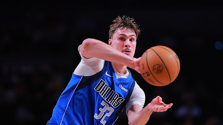 Dallas Mavericks v Detroit Pistons