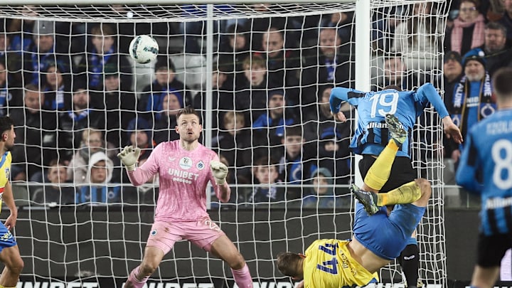 Luka Vuskovic scores incredible goal vs Club Brugge