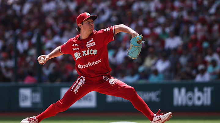 Diablos Rojos v New York Yankees
