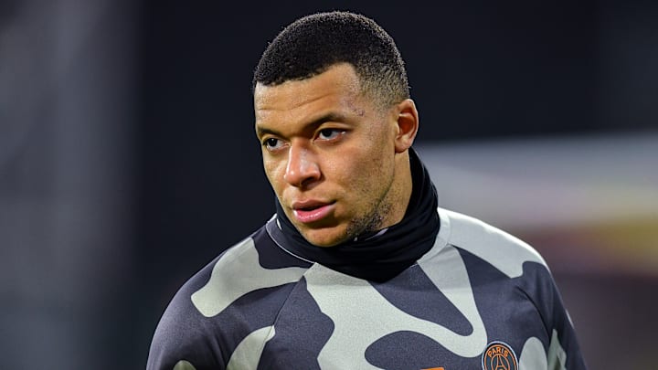 RC Lens v Paris Saint-Germain - Ligue 1 Uber Eats