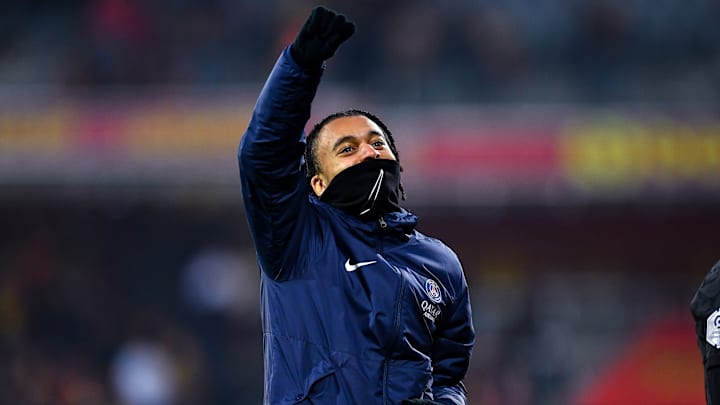 Ethan Mbappe scores a hat-trick for PSG U19.