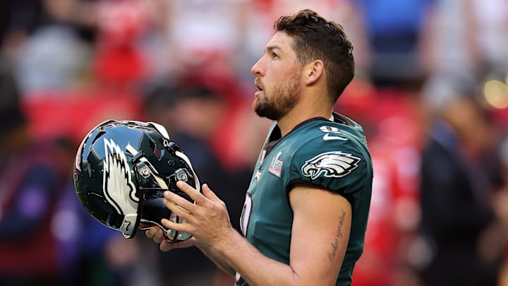 Arryn Siposs, Philadelphia Eagles