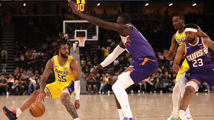 Phoenix Suns v Los Angeles Lakers