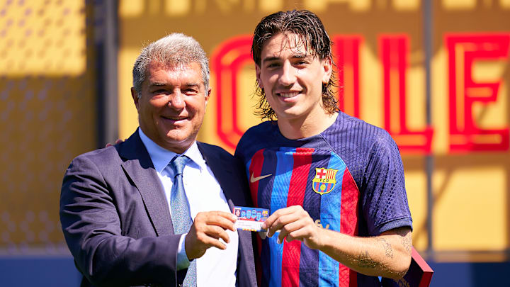 FC Barcelona Unveil New Signing Hector Bellerin FC Barcelona Unveil New Signing Hector Bellerin