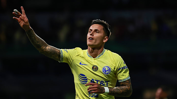 América busca refuerzos