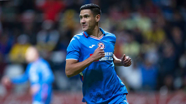Uriel Antuna podría salir de Cruz Azul