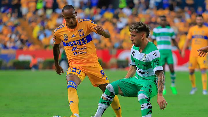 Tigres UANL v Santos Laguna - Torneo Apertura 2022 Liga MX