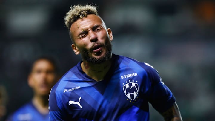 Duván Vergara en un partido de Monterrey.