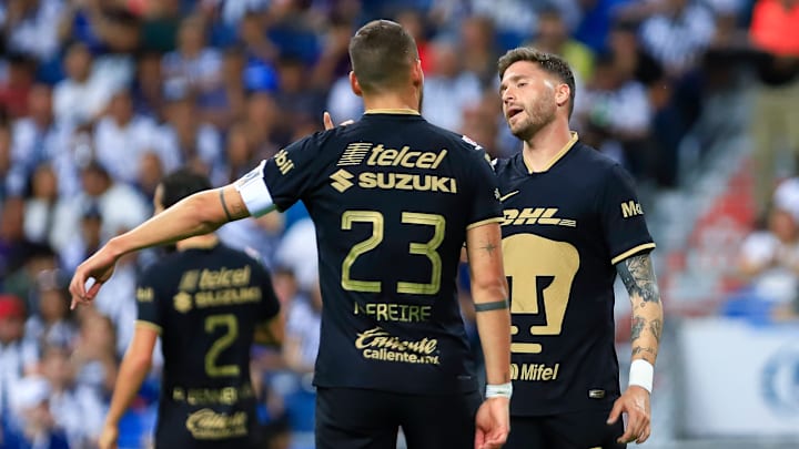Jugadores de Pumas.