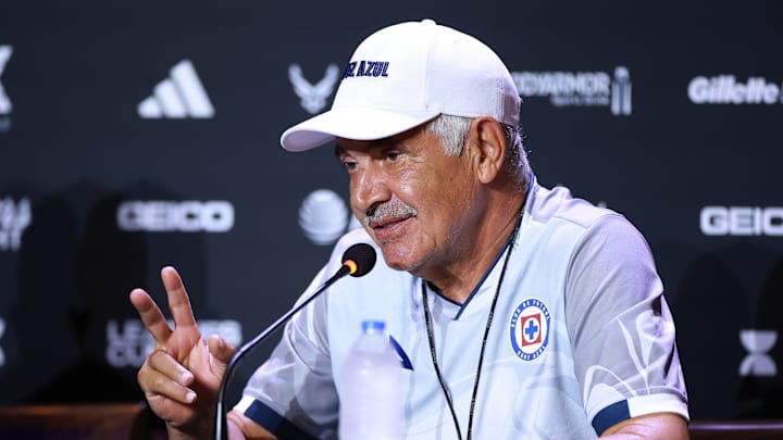 Ricardo Ferretti acumula cuatro derrotas consecutivas con Cruz Azul Ricardo Ferretti acumula cuatro derrotas consecutivas con Cruz Azul