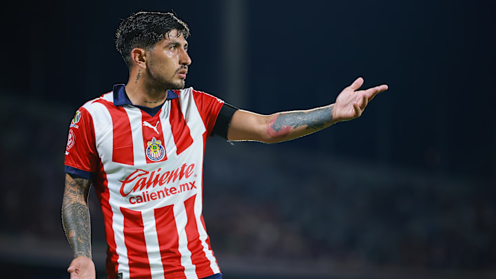 Víctor Guzmán no jugó en Liguilla con Chivas