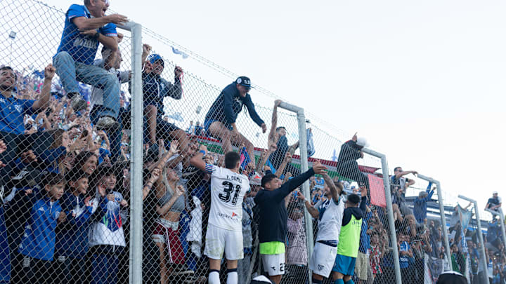 Argentinos Juniors v Velez - Copa de la Liga Profesional 2024: Semifinal
