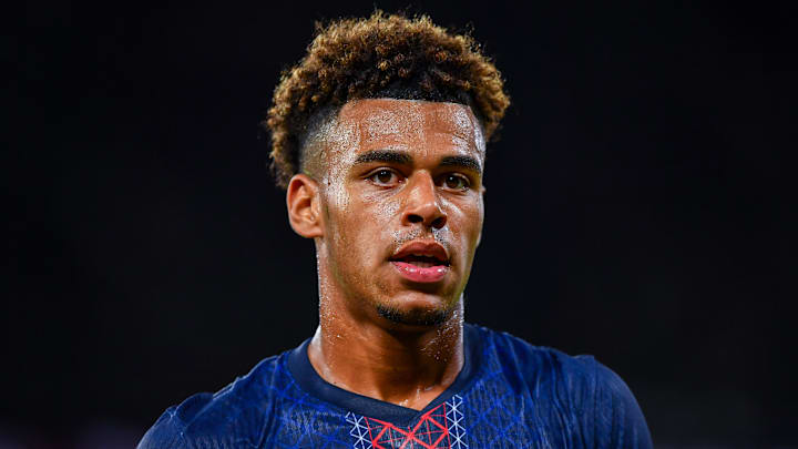 Désiré Doué a quitté le rassemblement des Bleus ce samedi matin. Désiré Doué a quitté le rassemblement des Bleus ce samedi matin.