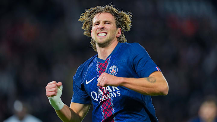 Illia Zabarnyi et le PSG affrontent le LOSC ce dimanche en Ligue 1