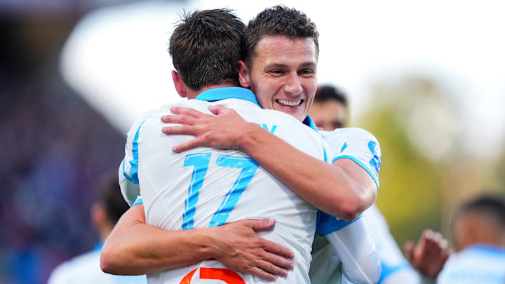 M. O'Riley et B. Pavard - Olympique de Marseille