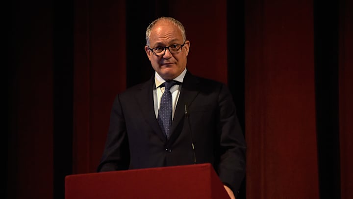  Roberto Gualtieri 