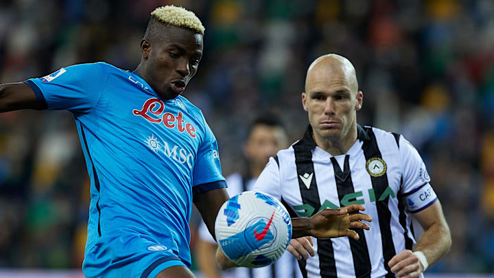 Equipes jogam no estádio Diego Armando Maradona