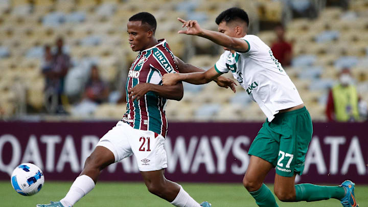 O Fluminense venceu o Oriente Petrolero por 3 a 0 no primeiro encontro da história dos clubes O Fluminense venceu o Oriente Petrolero por 3 a 0 no primeiro encontro da história dos clubes