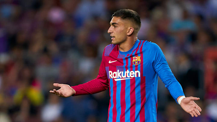 O atacante de 22 anos sofreu uma lesão no pé direito