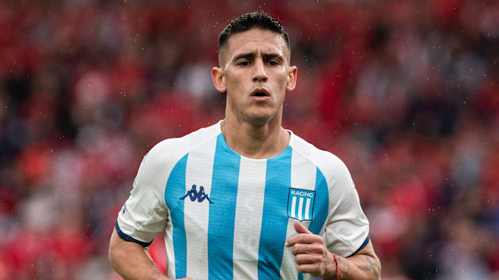 O meio-campista é um dos destaques do Racing