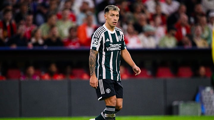 Defensor é titular absoluto dos Red Devils Defensor é titular absoluto dos Red Devils