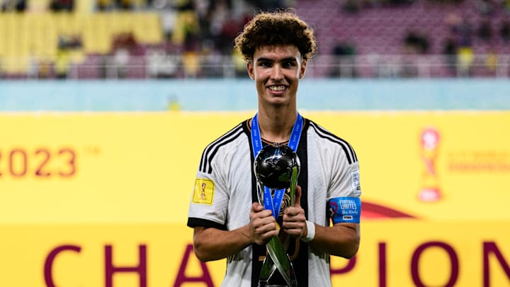 Noah Darvich é um dos talentos da nova geração da Alemanha. Noah Darvich é um dos talentos da nova geração da Alemanha.