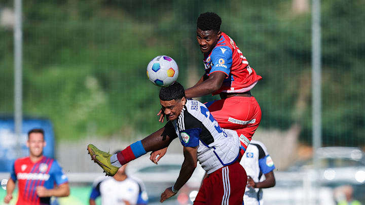 Rafiu Durosinmi in der Vorbereitung gegen den HSV