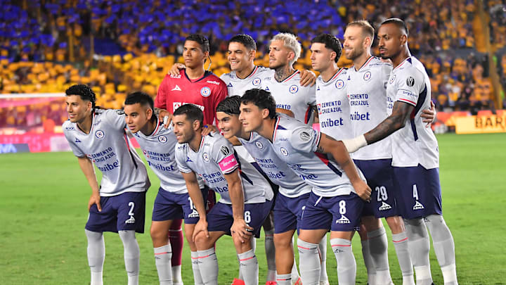 Tigres UANL v Cruz Azul - Torneo Apertura 2025 Liga MX