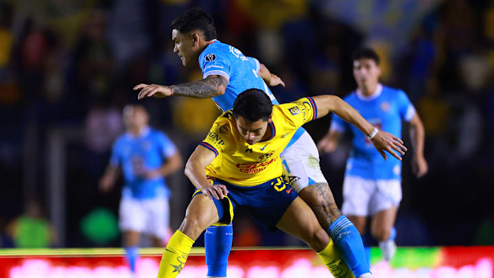 Las alineaciones de Cruz Azul vs América 