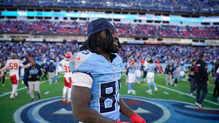 Tennessee Titans tight end Chig Okonkwo (85) smiles after the victory over the Kansas City Chiefs at Nissan Stadium in Nashville, Tenn., Sunday, Dec. 21, 2025.