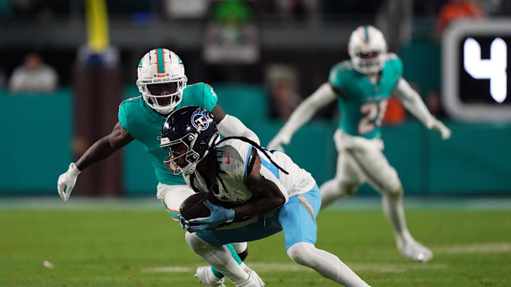 Tennessee Titans wide receiver DeAndre Hopkins (10) makes a catch against the Miami Dolphins during the first half at Hard Rock Stadium last December. Tennessee Titans wide receiver DeAndre Hopkins (10) makes a catch against the Miami Dolphins during the first half at Hard Rock Stadium last December.
