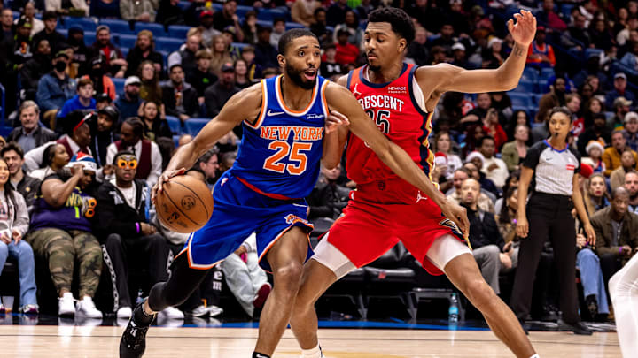 New York Knicks forward Mikal Bridges dribbles the ball against New Orleans Pelicans guard Trey Murphy III. New York Knicks forward Mikal Bridges dribbles the ball against New Orleans Pelicans guard Trey Murphy III.