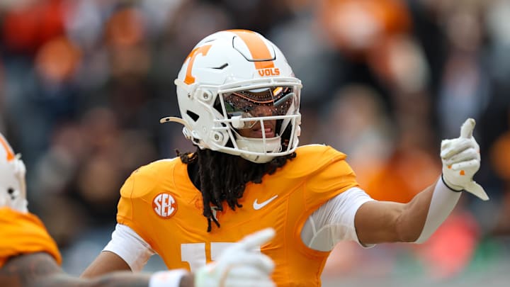 Tennessee Volunteers wide receiver Chris Brazzell II (17) celebrates a touchdown 